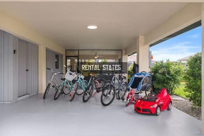 Building Photo - 3 bedroom in Marco Island FL 34145