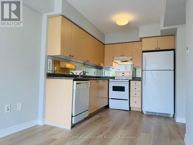 Building Photo - 2285-2285 Bur Oak Ave