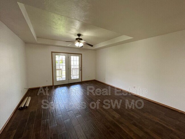 Foto del edificio - 114 Bailey Cir