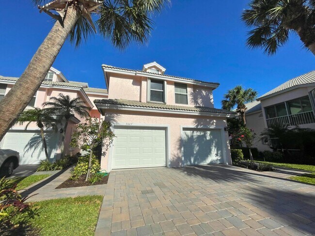 Front of House - 3007 Fairway Dr N
