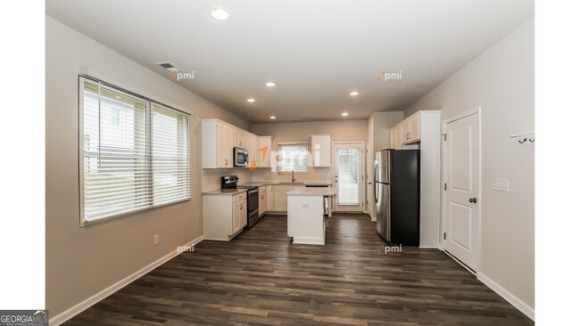 Foto del edificio - 3658 Madison St