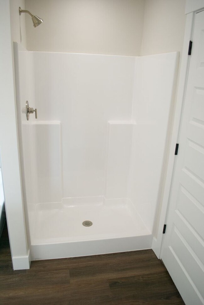 Building Photo - Brand-new 4 Bed, 2.5 Bath Townhome in Idaho Falls!