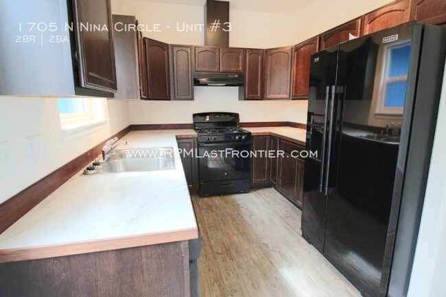 Foto del edificio - 1705 N Nina Cir