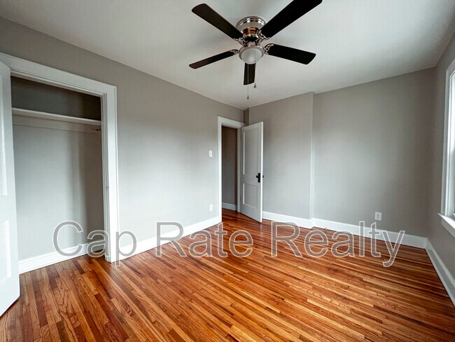 Foto del edificio - 506 Thurman Ave