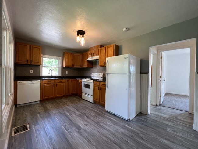 Foto del edificio - 103 Brookside Dr