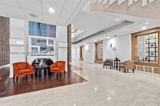 Foto del edificio - 2899 Collins Ave