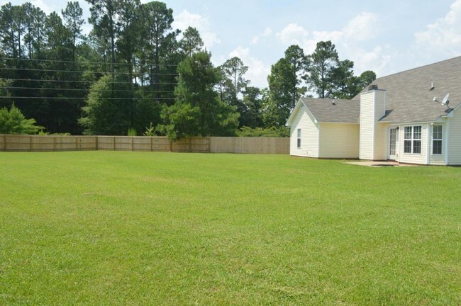 Building Photo - 109 Lilac Court