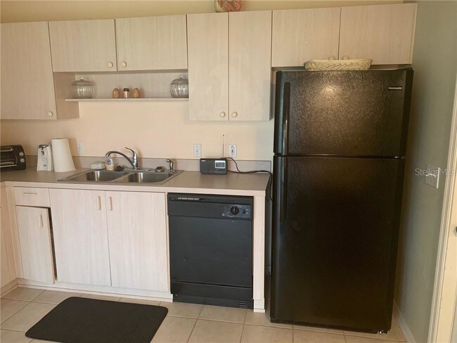 Building Photo - 1501 Las Pacos Ct