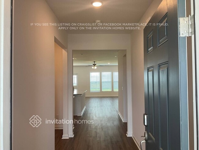 Building Photo - 3800 Lantern Ln