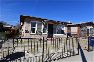 Building Photo - 3519 Douglas Ave