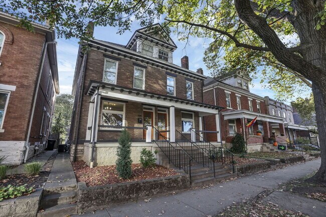 Foto del edificio - Stunning Restored 4BR Home Steps from Goodale Park & the Short North