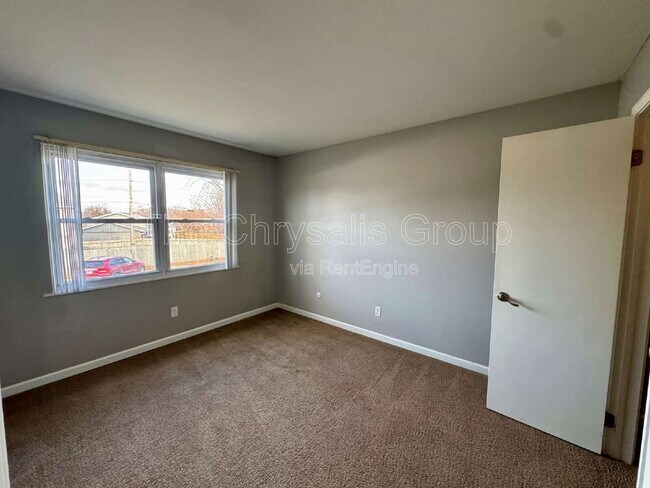 Foto del edificio - 606 E McKinley Rd