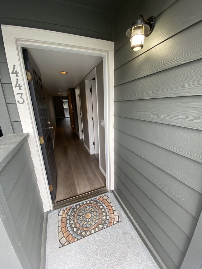 Entry door and hallway - 443 Willow Ave