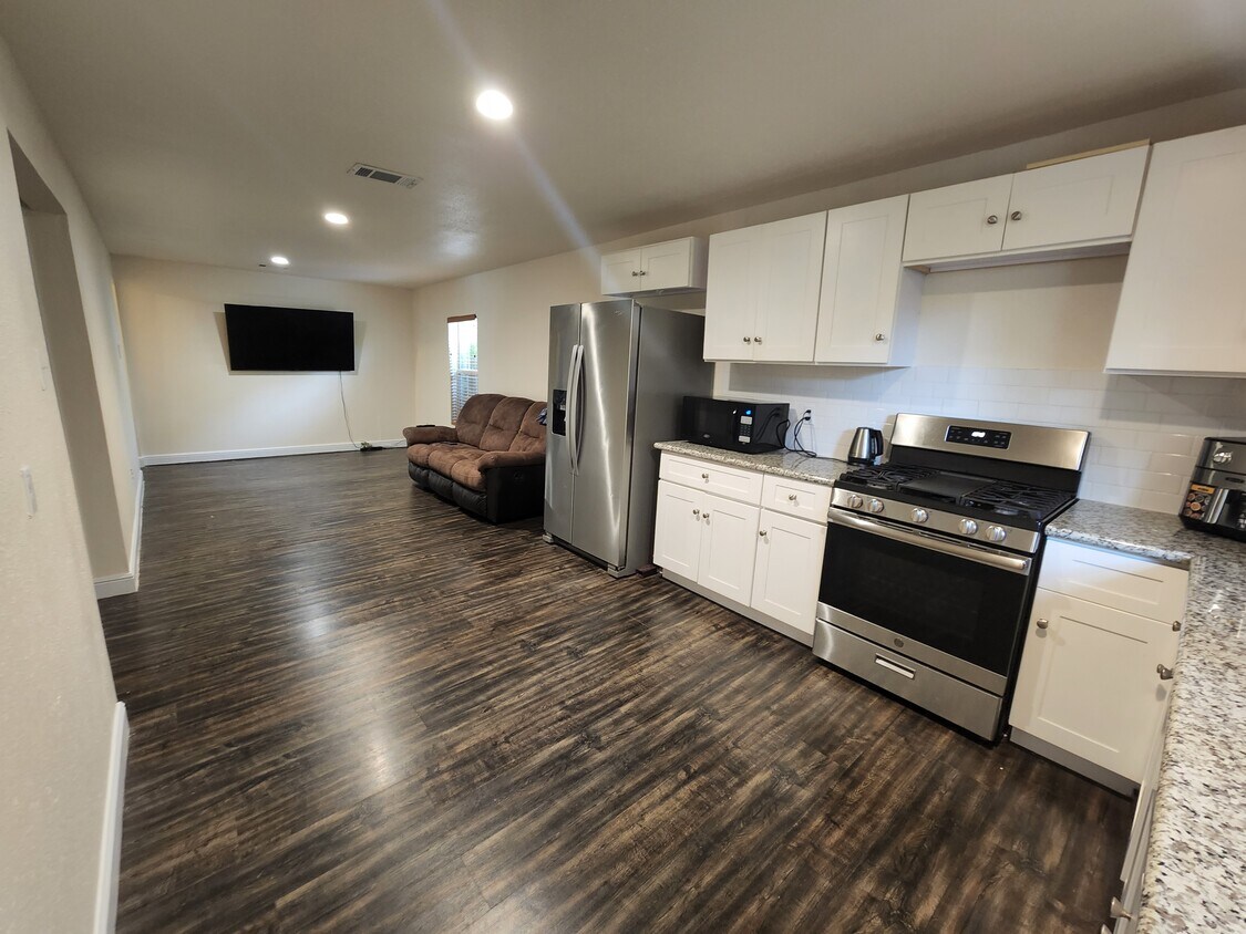 Foto principal - 3002 Mansfield St