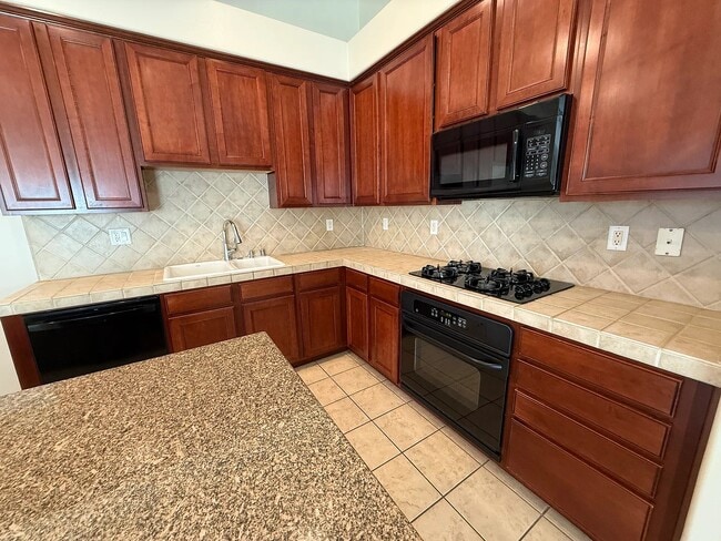 Building Photo - 13325 Boyd Lake Dr