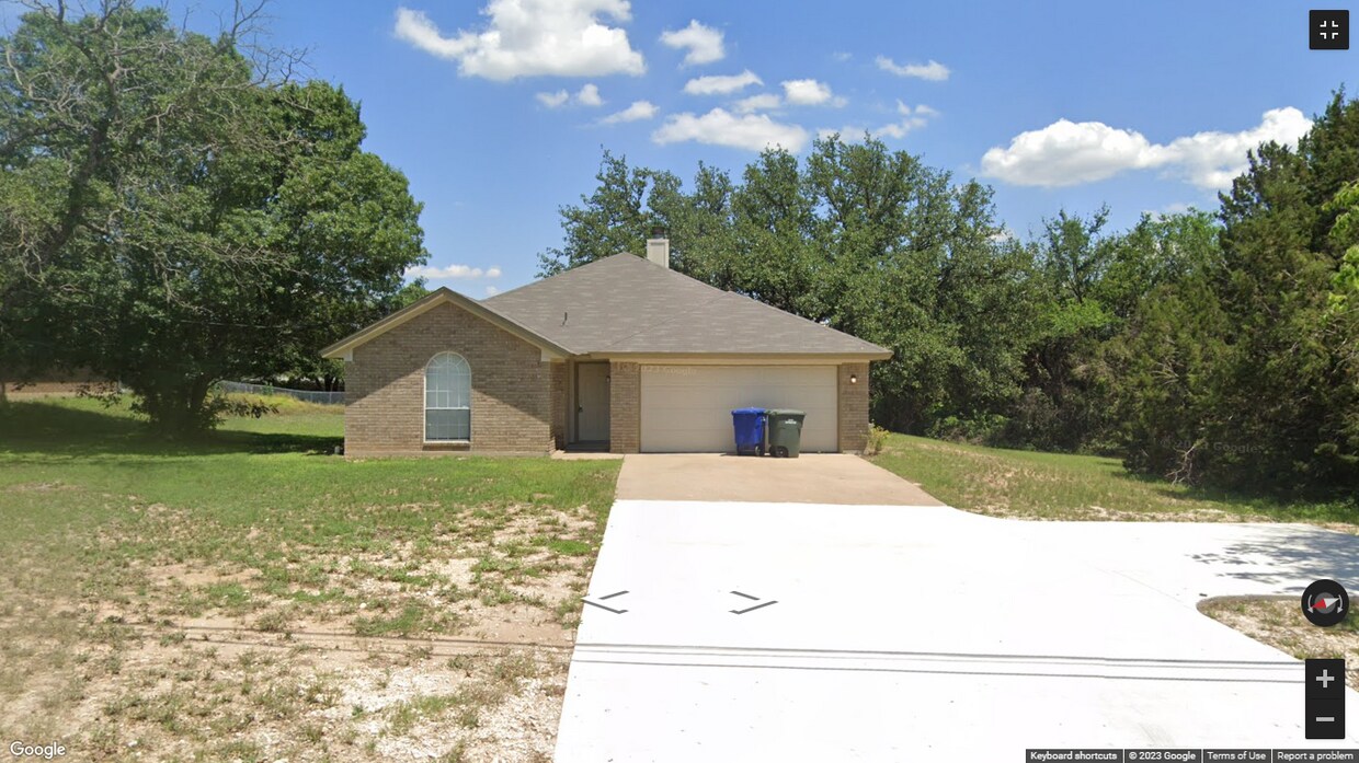 Primary Photo - 350 Summers Rd