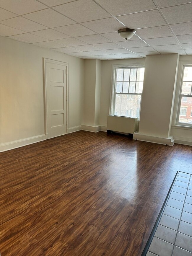 Interior Photo - 111 On East