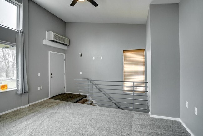 Building Photo - 3048 Anderberg Dr