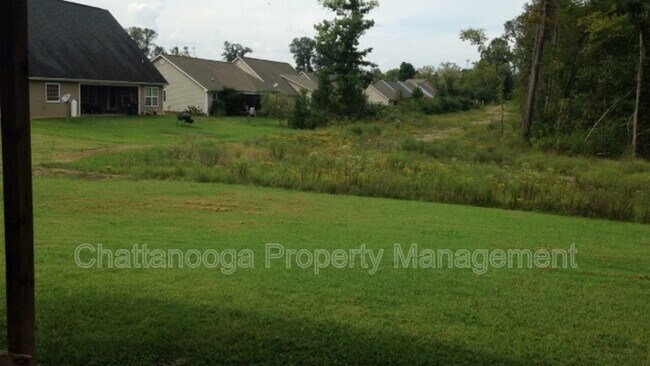 Building Photo - 696 N Peppercorn Ln