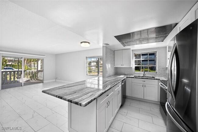 Foto del edificio - 666 3rd St S