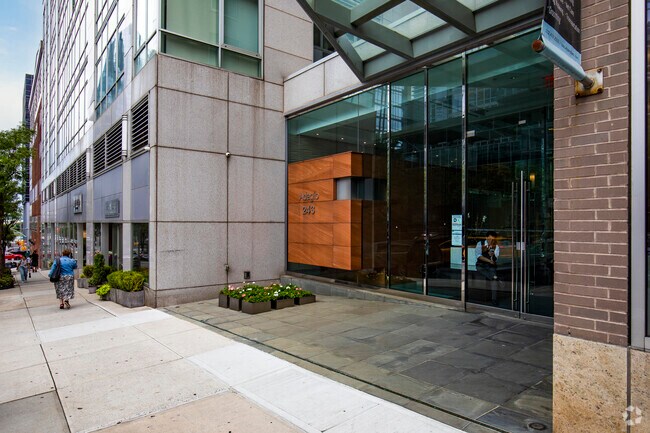 243 W 60th St, Nueva York, NY 10023 - Adagio Condominiums