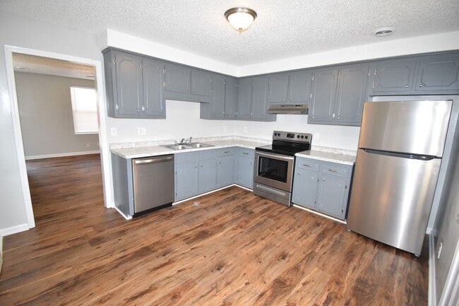 Building Photo - 3276 Tower Dr