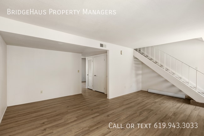 Building Photo - Stunning newly remodeled 3 bed / 2.5 bath ...