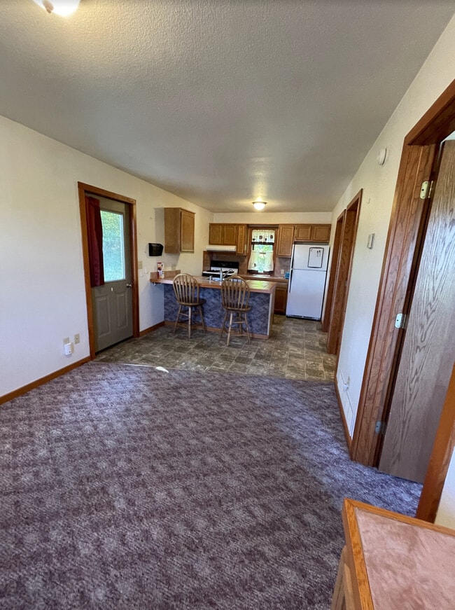 807 E South Ave Unit 2, Houghton, MI 49931 Condo for Rent in Houghton