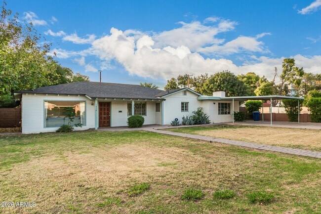 Foto del edificio - 1416 S College Ave