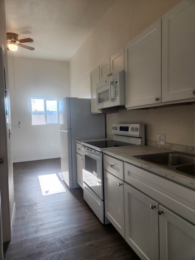 Foto del edificio - 233 E 31st St