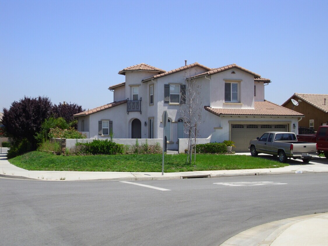 Primary Photo - 3 BR, 2.5 Bath + Loft & Office/Den