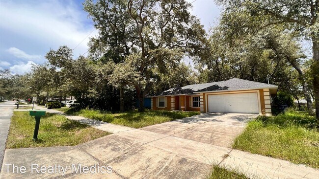 Foto del edificio - 3 br, 2 bath House - 204 E Baker St