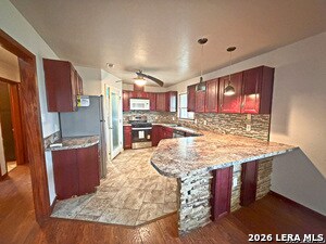 Foto del edificio - 817 Zachry Dr