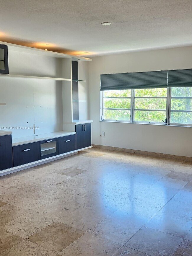 Foto del edificio - 1020 94th St