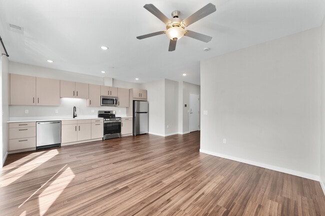 Studio MC-4 Living Space - Cannery Square