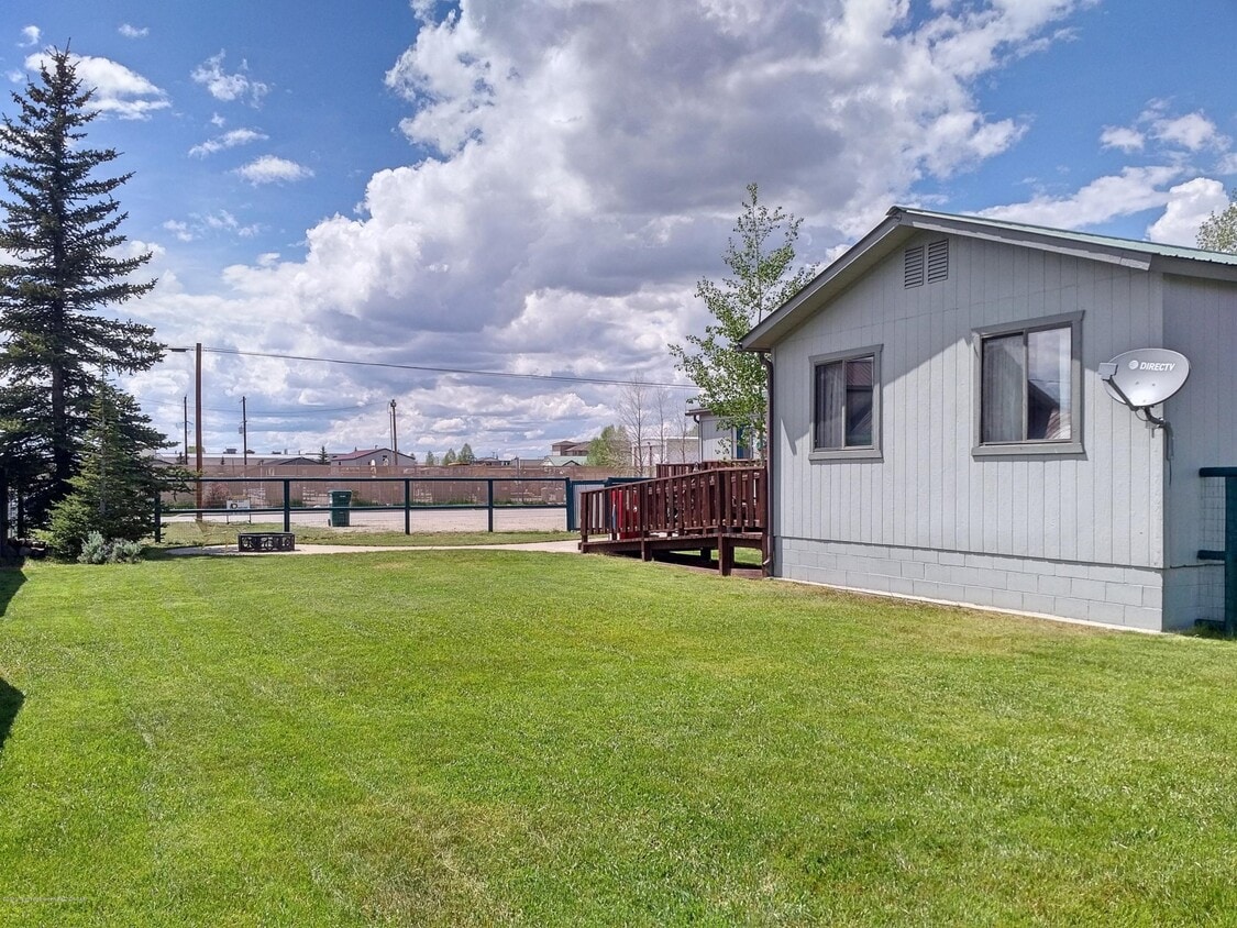 131 S Jackson Ave, Pinedale, WY 82941 House Rental in Pinedale, WY