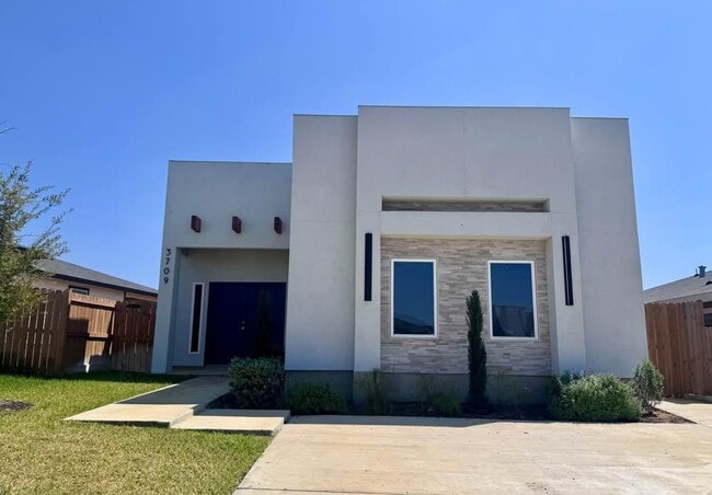 Building Photo - 3709 Birge St