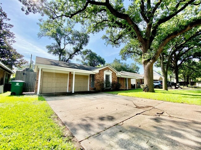 Building Photo - 1810 Mill Creek Dr