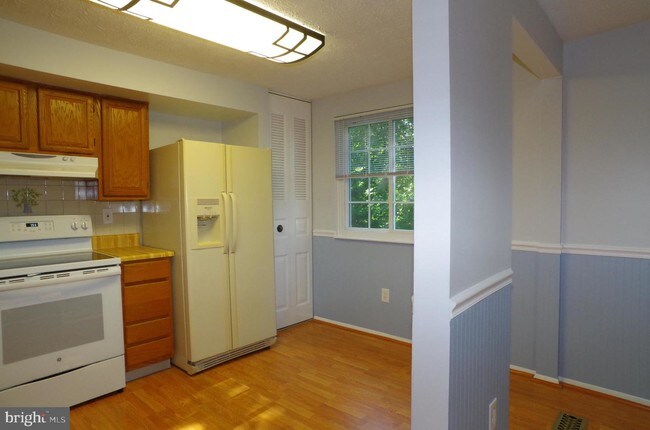 Building Photo - 1651 Sierra Woods Dr
