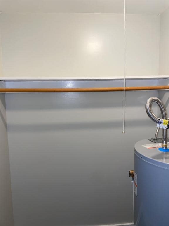 Building Photo - 45 W Main St