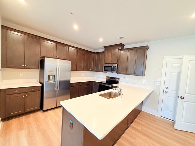 Foto del edificio - 5310 Markel Rd