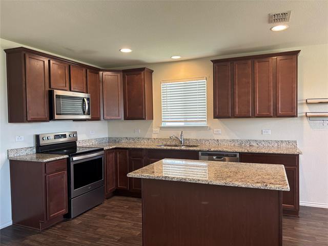 Foto del edificio - 1513 Waggoner Dr