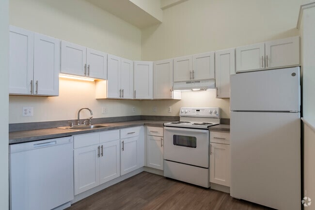 1BR, 1BA - 900SF - Kithcen - Cross Street Village