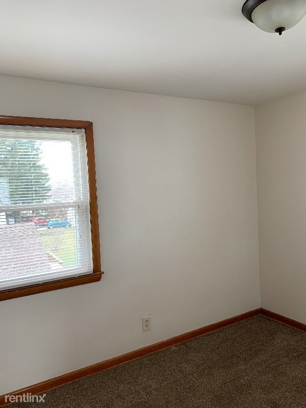 Building Photo - 2 br, 1 bath House - 489 Washington Ave.