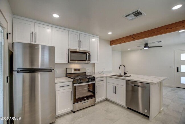 Building Photo - 1411 S Bonarden Ln