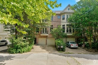 Building Photo - 4010 Blossom St