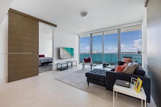 Building Photo - 1331 Brickell Bay Dr