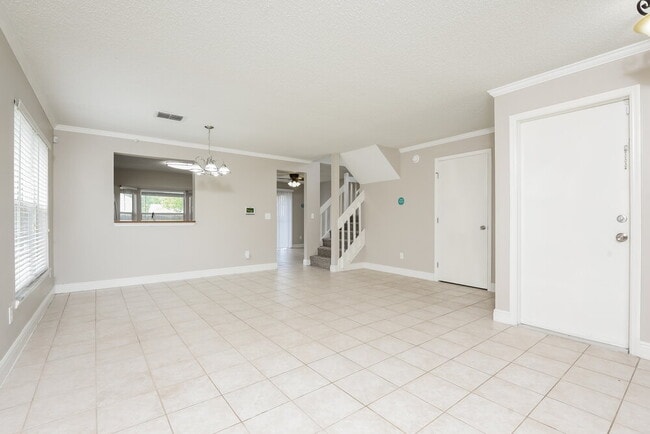 Building Photo - 1060 Martin Blvd