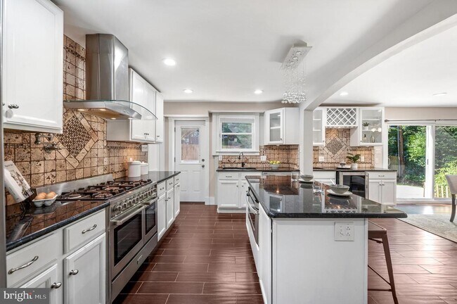 Foto del edificio - 18 Aldwyn Ln