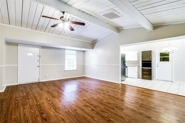 Building Photo - 744 Greenhaven Dr